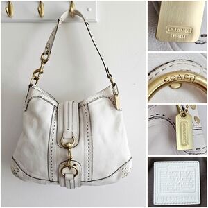 Vintage Coach Ivory Leather Soho Buckle Hobo Shoulder Bag Gold Hardware Purse
